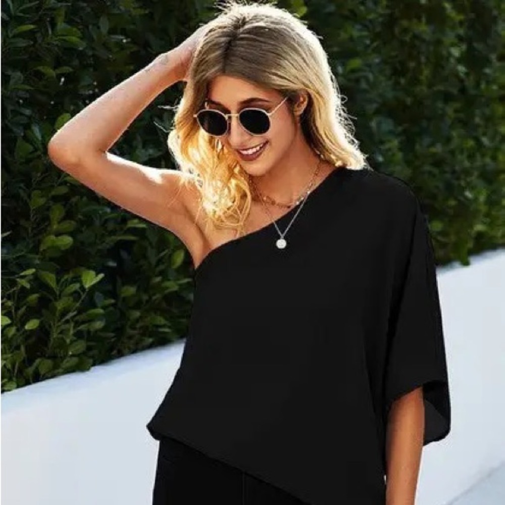 Sleek Black One Shoulder Top